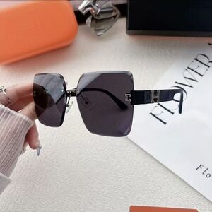 <AUTHENTIC>Hermès Rimless Square Sunglasses